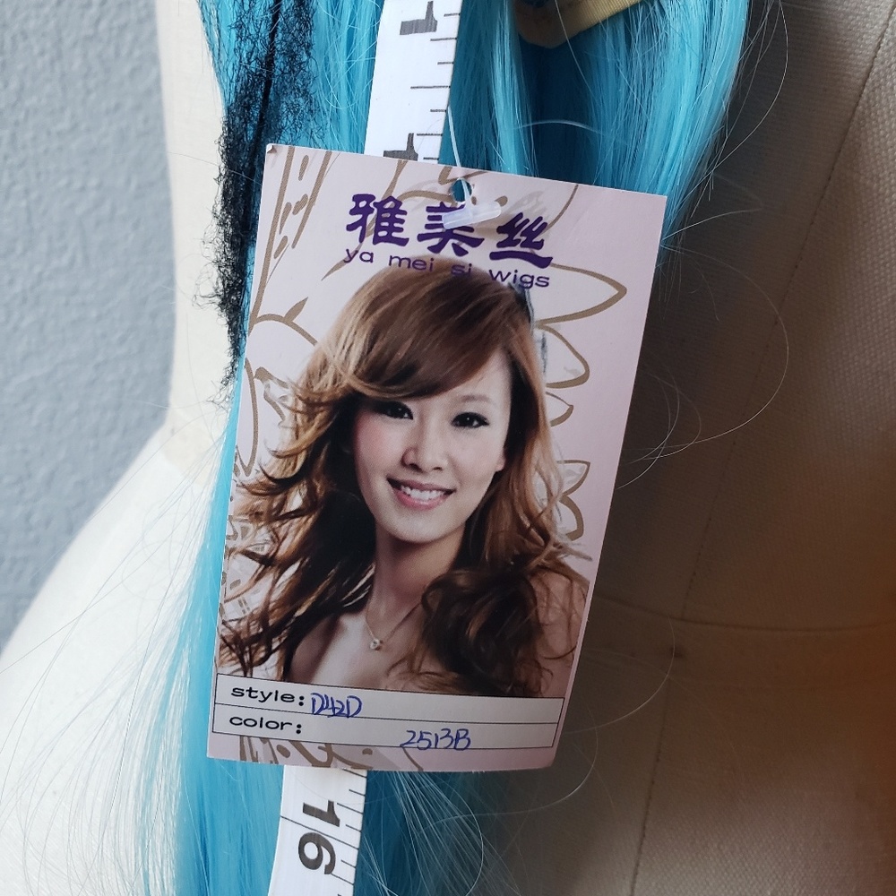 NWT Very Long Straight Light Blue Wig w/ Bangs